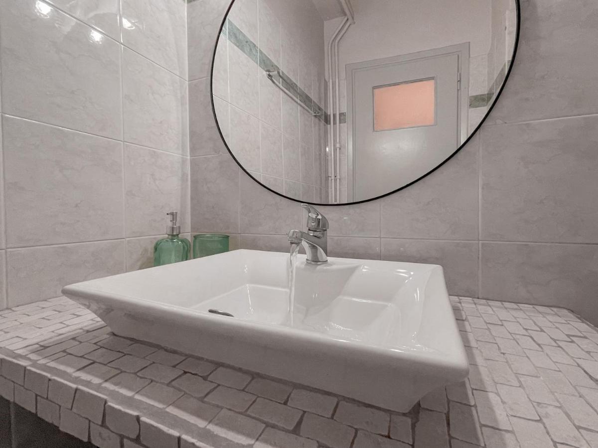 Cute 1Br Apt With Balcony In The Heart Of The City Athen Exterior foto