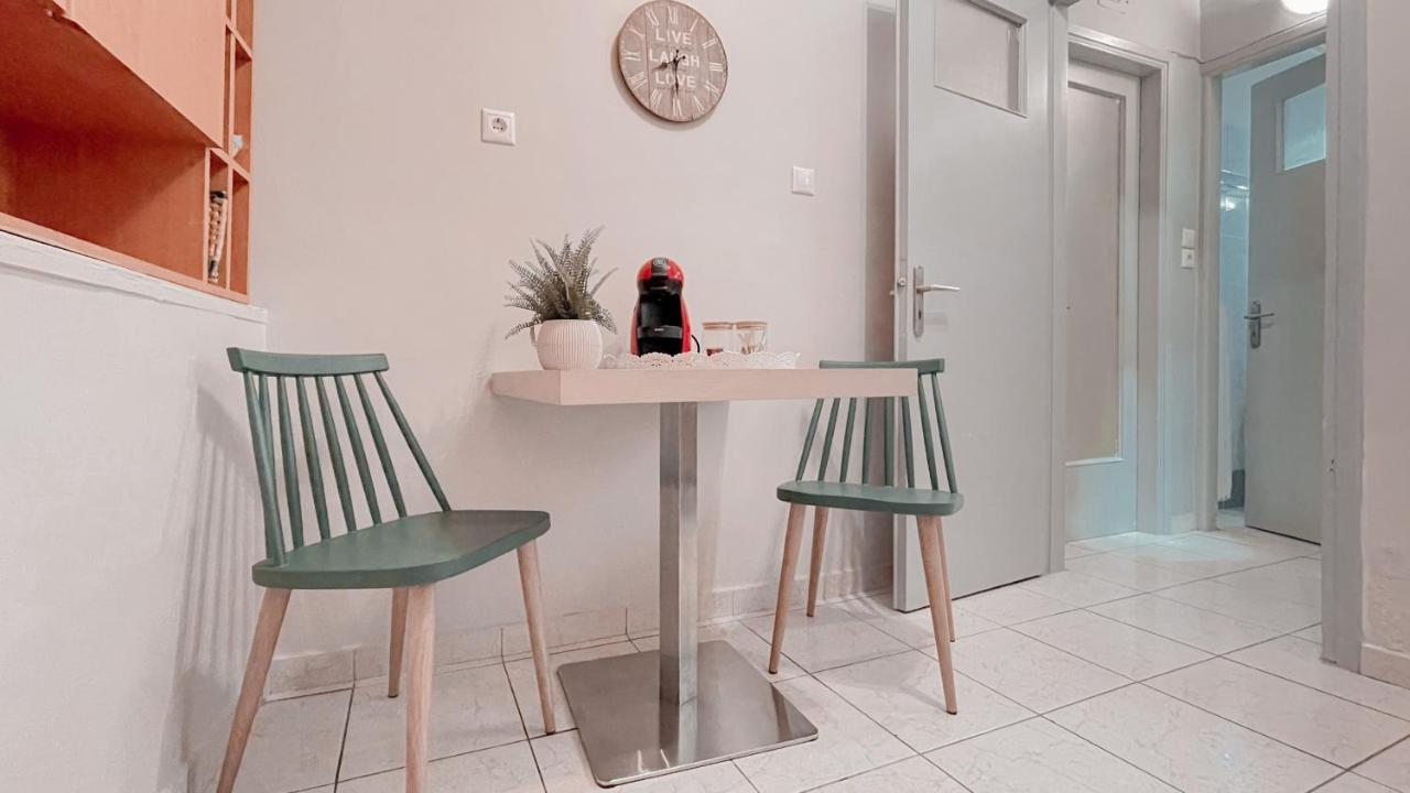Cute 1Br Apt With Balcony In The Heart Of The City Athen Exterior foto